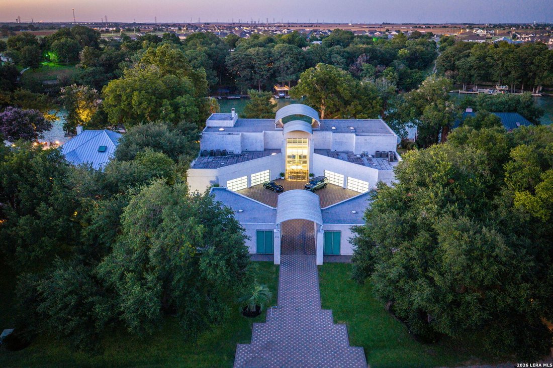 House in McQueeney, Texas, United States 5 - 18589252