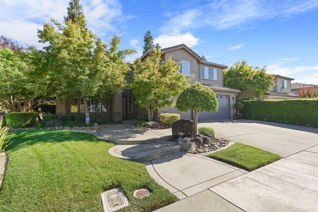 House in Lodi, California, United States 3 - 18591628