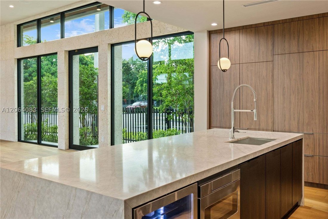 House in Miami, Florida, United States 5 - 18588976