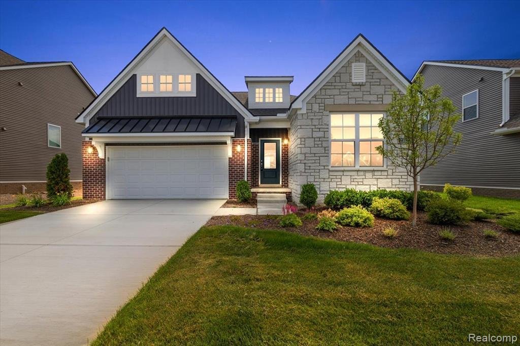House in Wixom, Michigan, United States 1 - 18591176