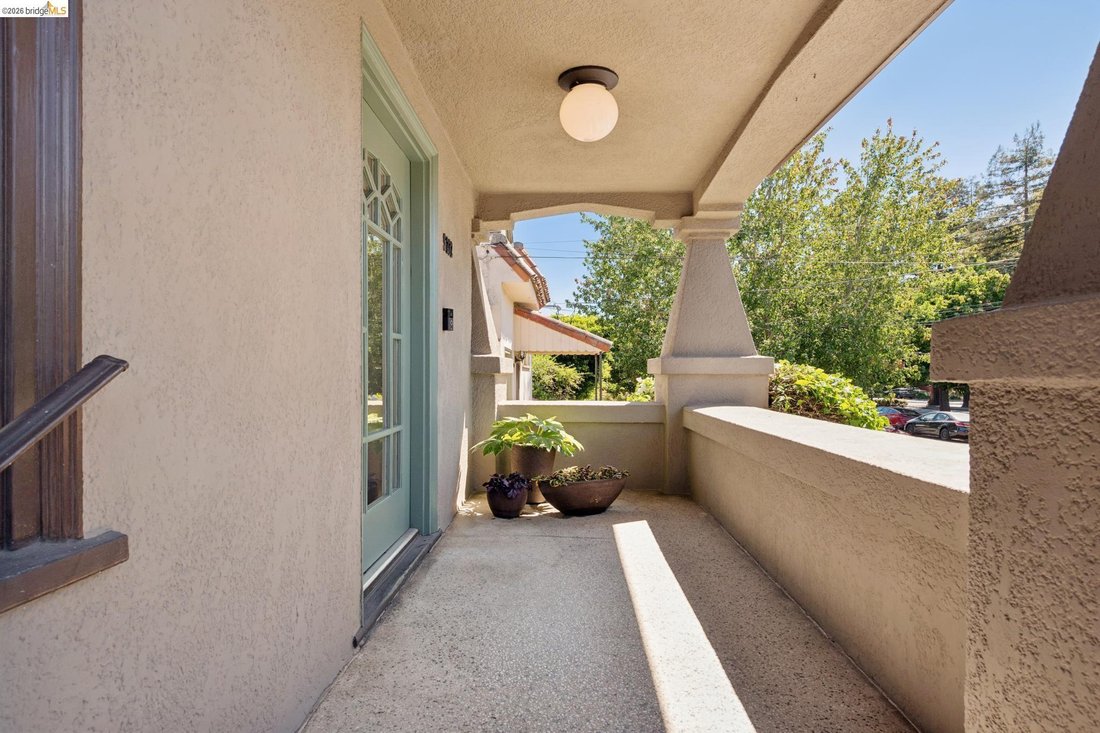 House in Oakland, California, United States 4 - 18591487