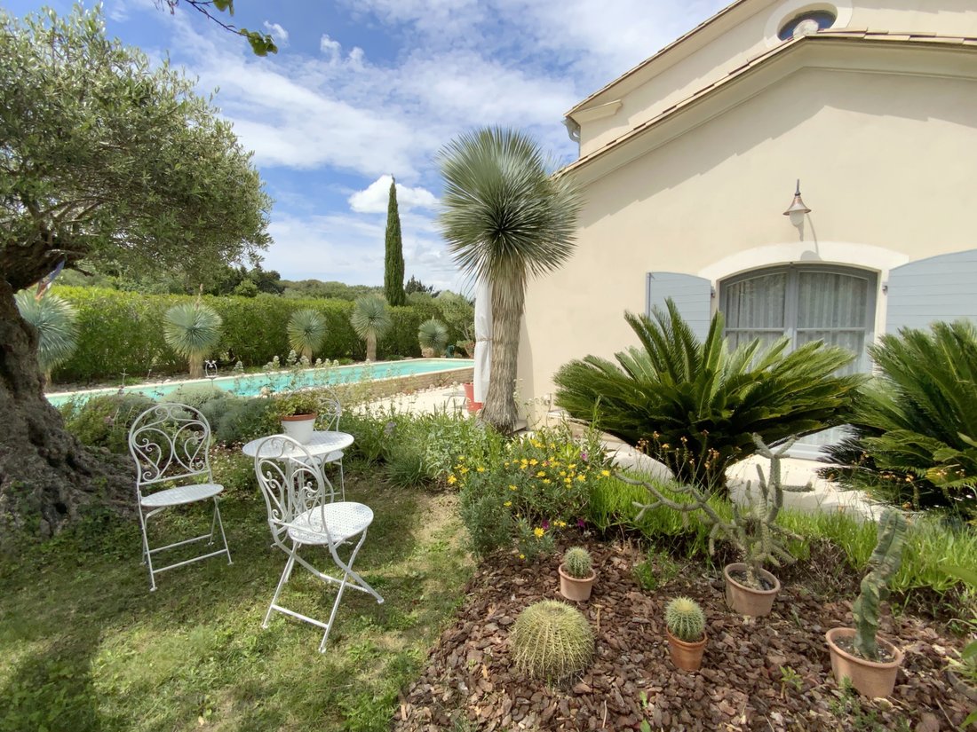 House in Uzès, Occitania, France 4 - 18573162