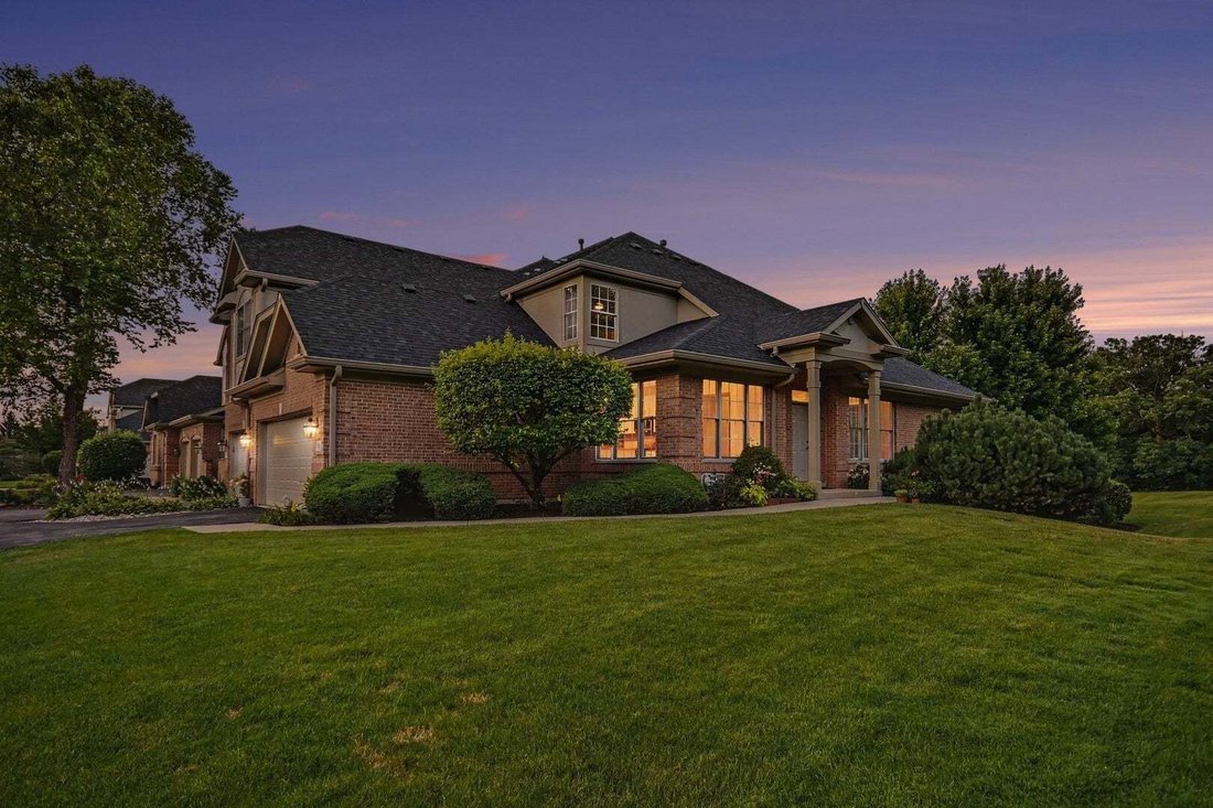 Townhouse in Lemont, Illinois, United States 2 - 18592463