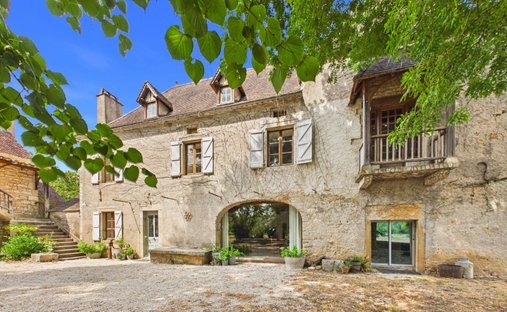 Villa a Calvignac, Occitania, Francia 1