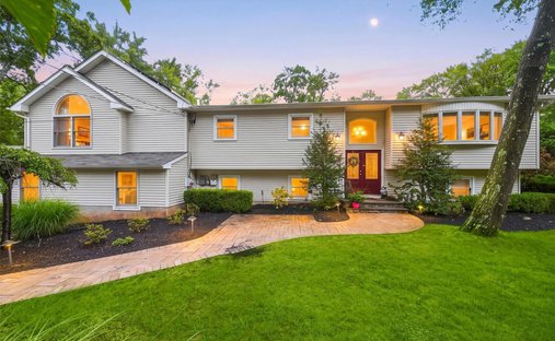 House in New City, New York, United States 1