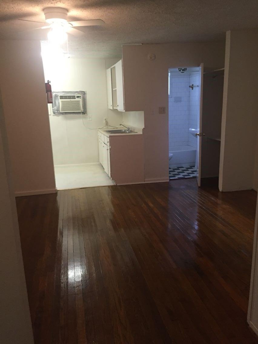 Houston, Texas, United States 2 - 18592668