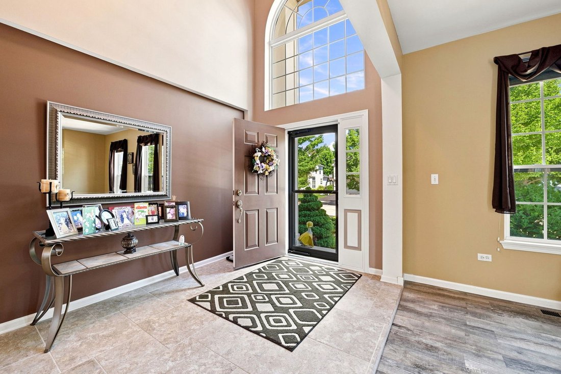 House in Bolingbrook, Illinois, United States 4 - 18592454