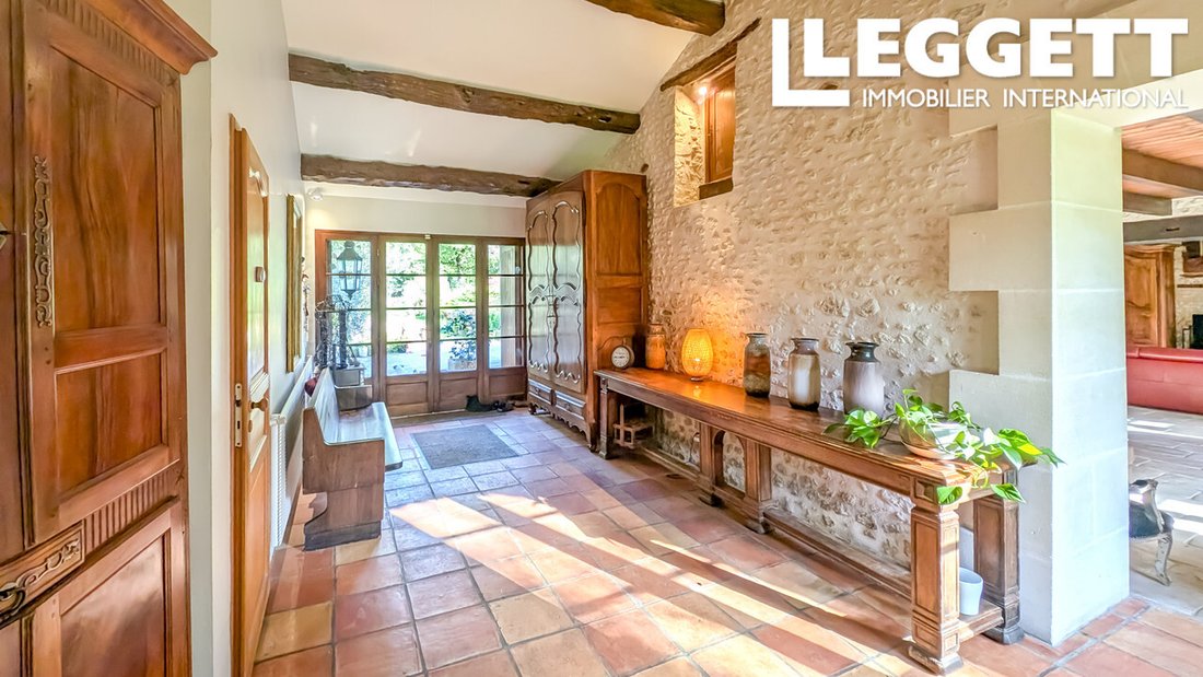 House in Montmerac, Nouvelle-Aquitaine, France 2 - 15392078