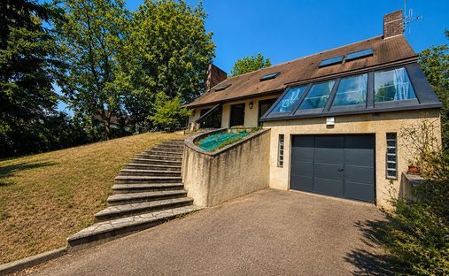House in Limay, Ile-de-France, France 1