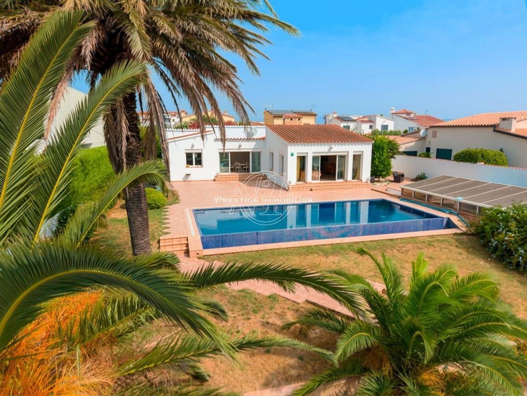Villa in Empuriabrava, Catalonia, Spain 2 - 18589627