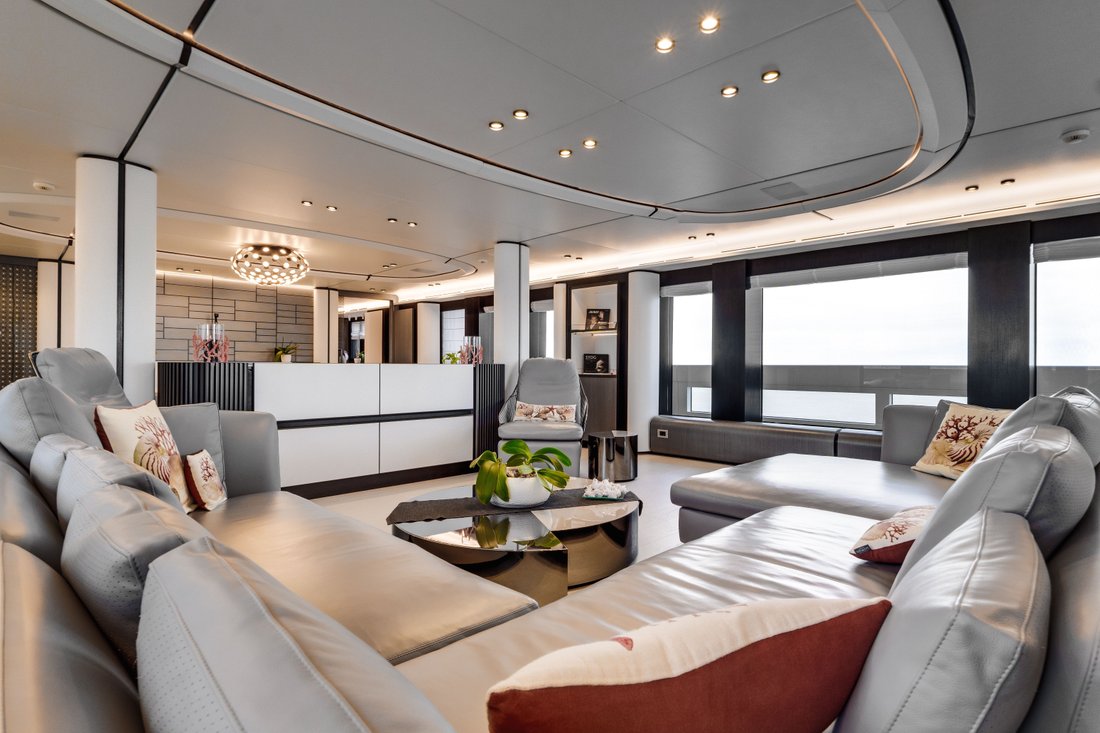 Motor Yacht in France 4 - 18589002