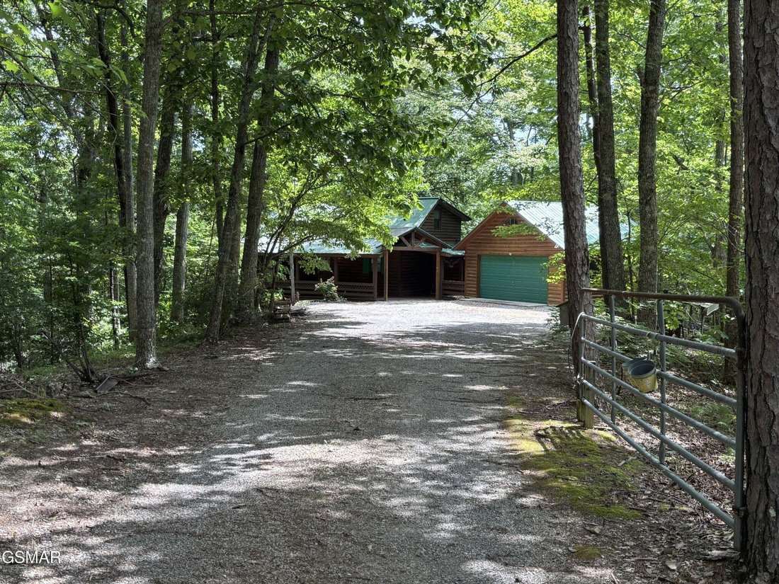 House in Tellico Plains, Tennessee, United States 2 - 18589450