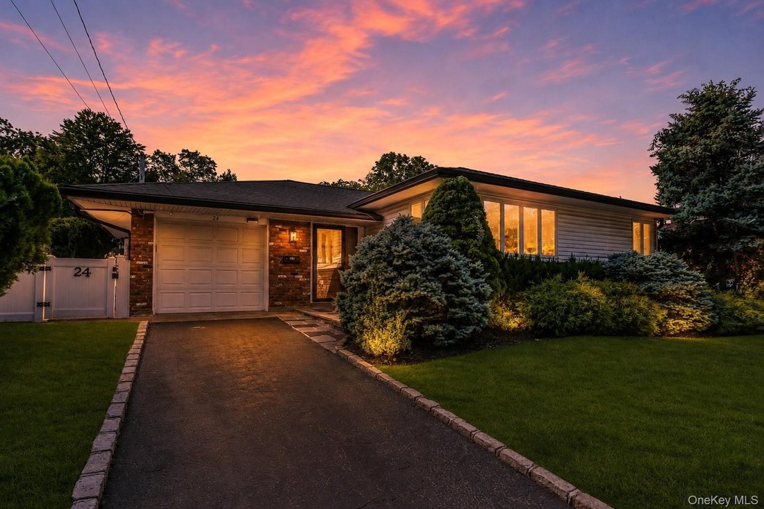 House in Port Washington, New York, United States 5 - 18592840