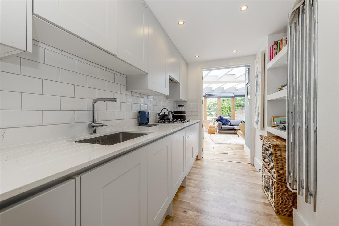 Apartment in Kilburn Park, Brent, England 5 - 18588949