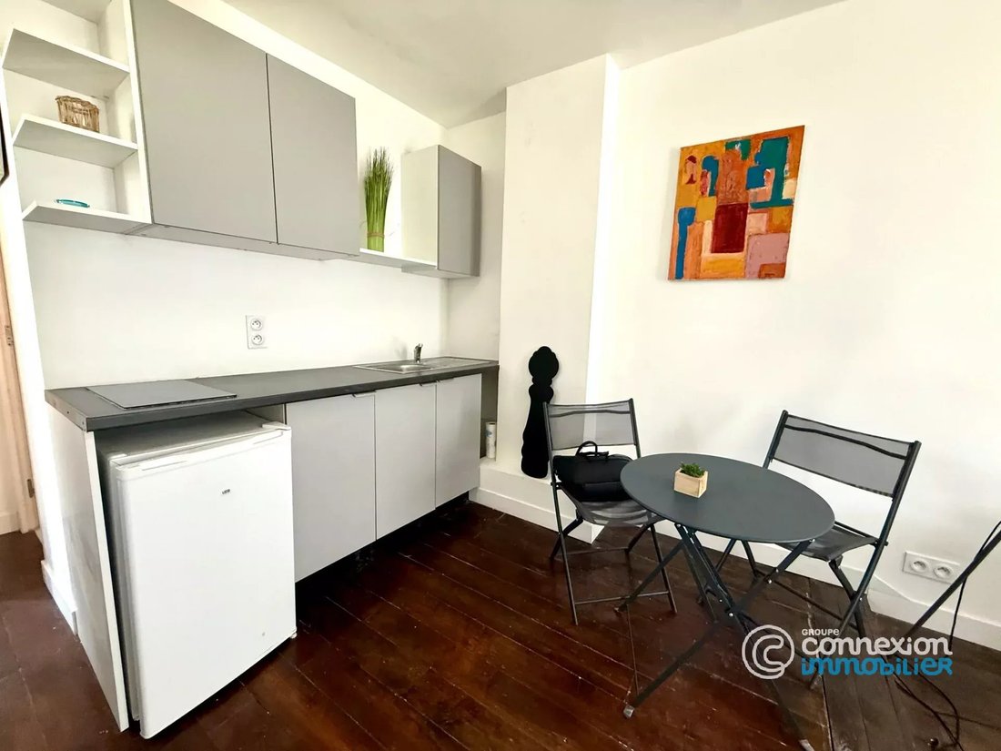 Apartment in Montmartre, Paris 18e Arrondissement, Paris 5 - 18448057