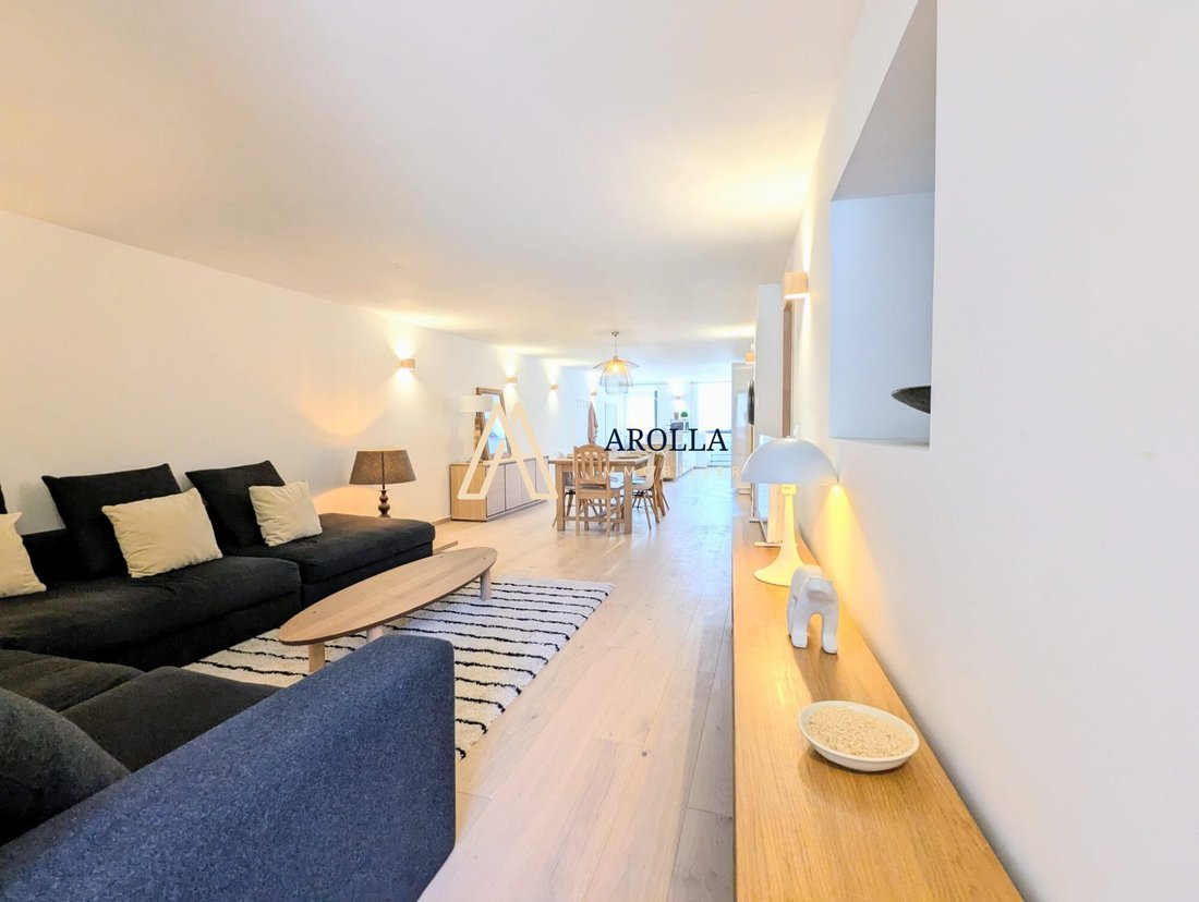 Apartment in Bourg-Saint-Maurice, Auvergne-Rhône-Alpes, France 1 - 18593862