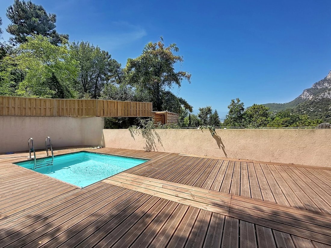House in Gilette, Provence-Alpes-Côte d'Azur, France 3 - 18593067