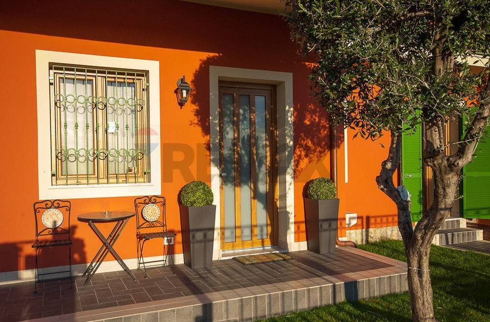 House in Capezzano Pianore, Camaiore, Tuscany 4 - 18593646