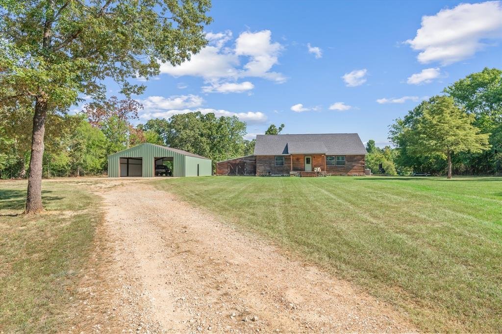 House in Grand Saline, Texas, United States 3 - 18589916