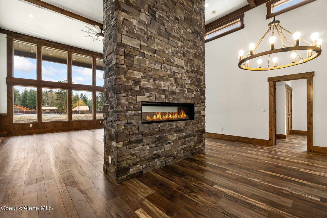 House in Sandpoint, Idaho, United States 5 - 18588969