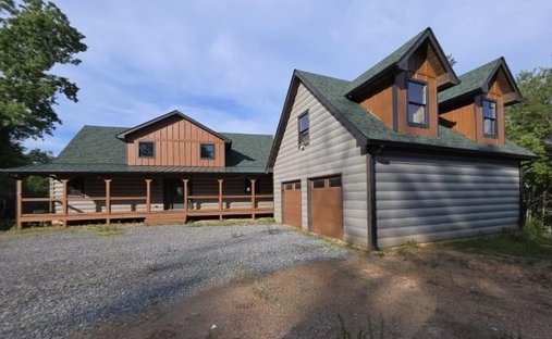 House in Blairsville, Georgia, United States 1