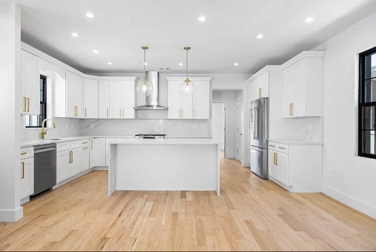 House in New York, New York, United States 4 - 18590836