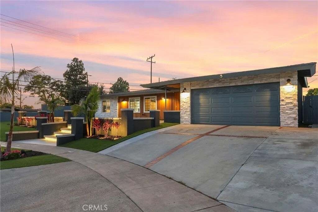 Condo in Orange, California, United States 5 - 18354776