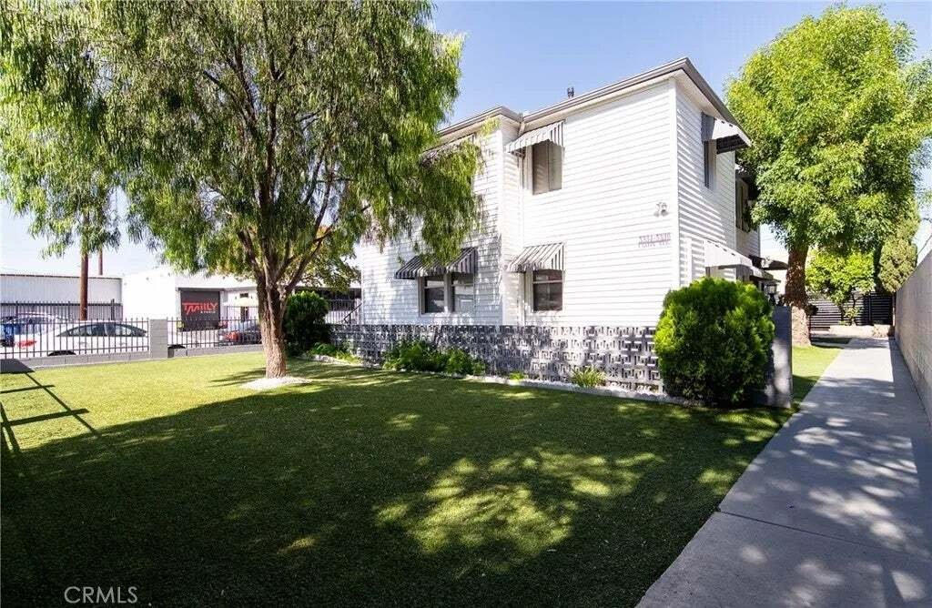 Los Angeles, California, United States 1 - 18592078