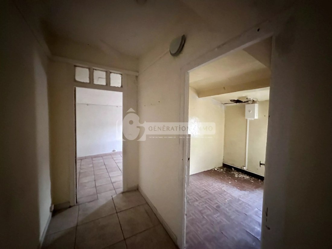 Estate in Arrondissement of Nimes, Occitania, France 5 - 18582360