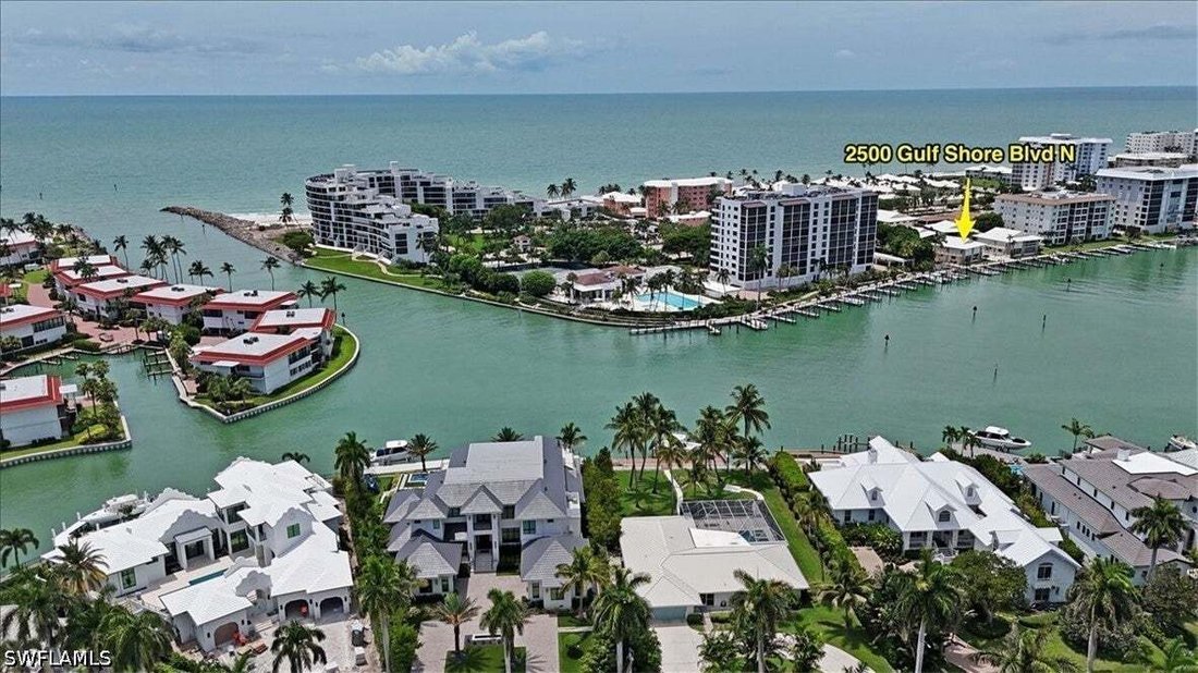 Co Op in Naples, Florida, United States 1 - 18588797
