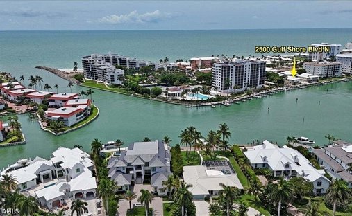 Co Op in Naples, Florida, United States 1
