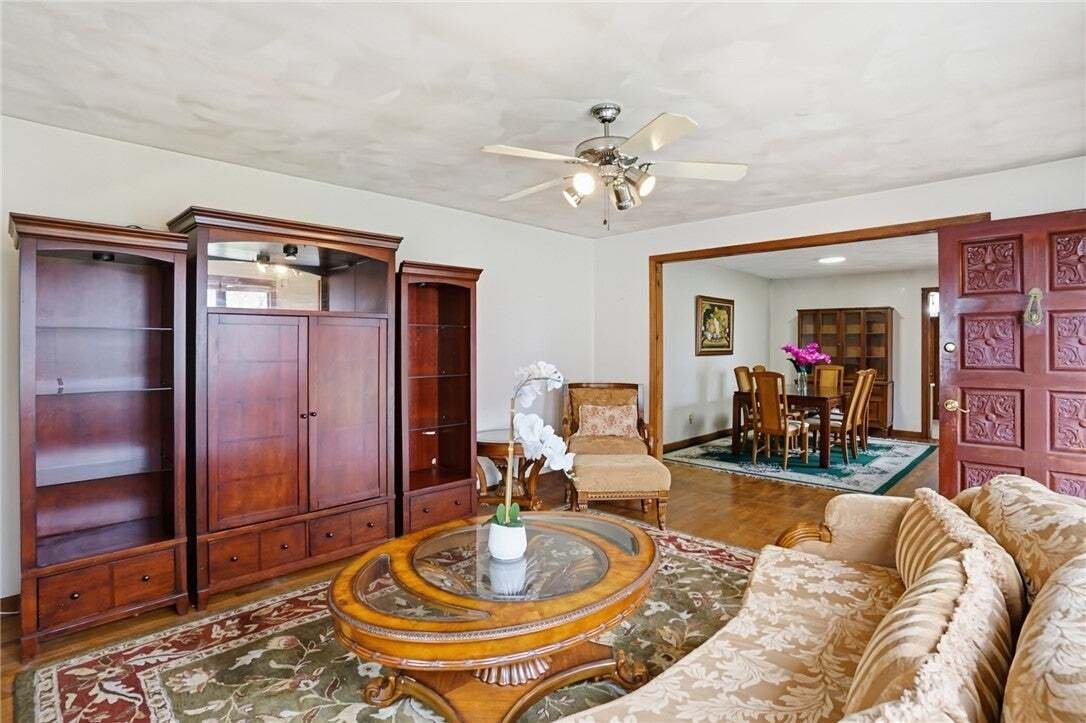 House in Bristol, Rhode Island, United States 4 - 18590957