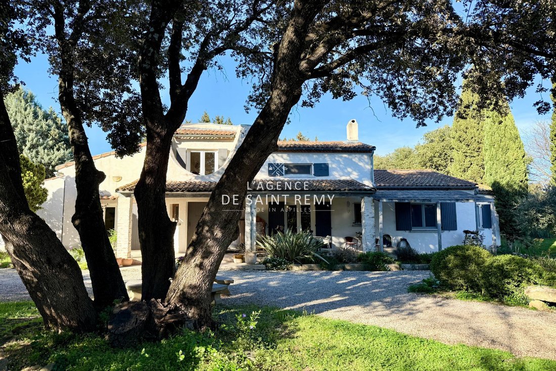 Villa in Uzès, Occitania, France 1 - 18590234