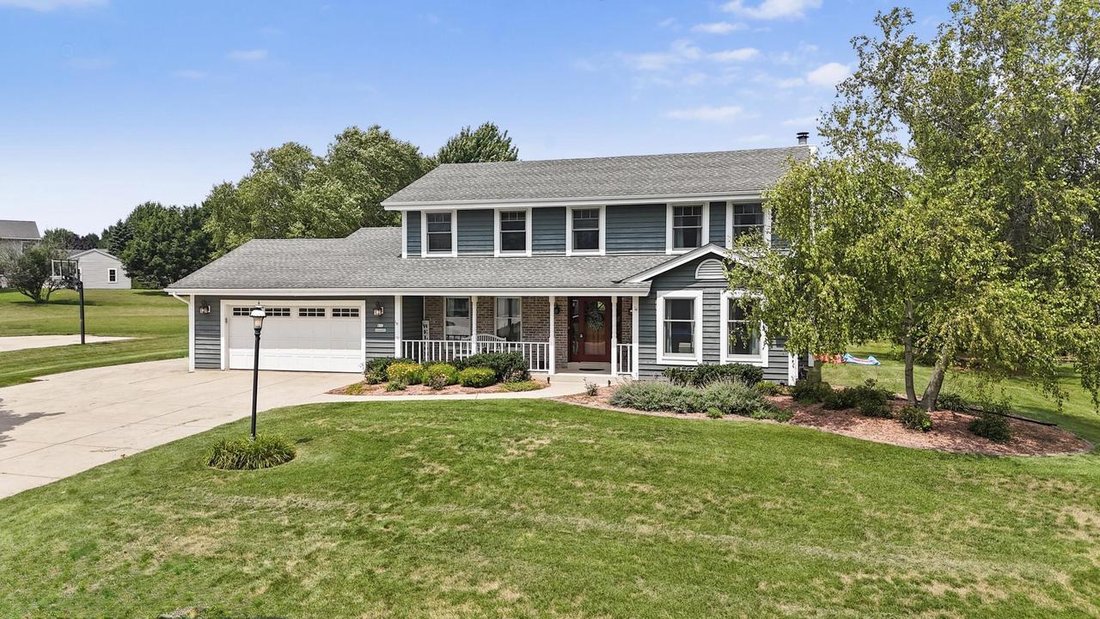 House in Menomonee Falls, Wisconsin, United States 3 - 18589156