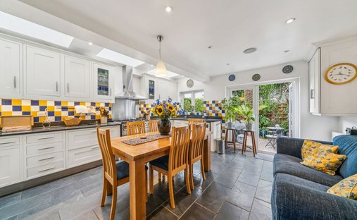 House in Barons Court, Hammersmith and Fulham, England 1