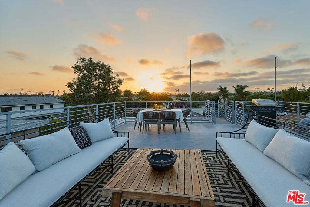 House in Los Angeles, California, United States 3 - 18398474