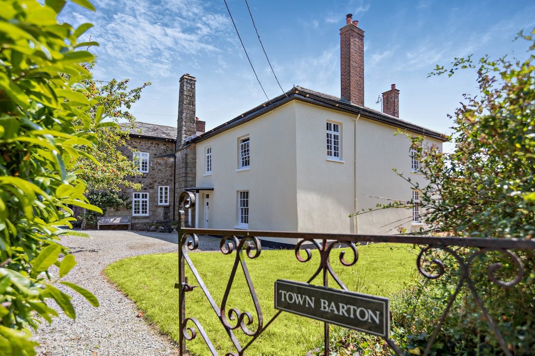 House in Devon, England 2 - 18589232
