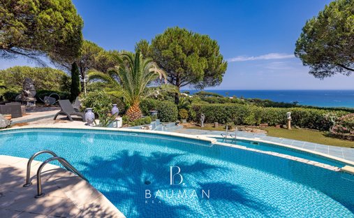 Villa in Ville-Les Saquedes-Le Bouillonnet, Sainte-Maxime, France 1