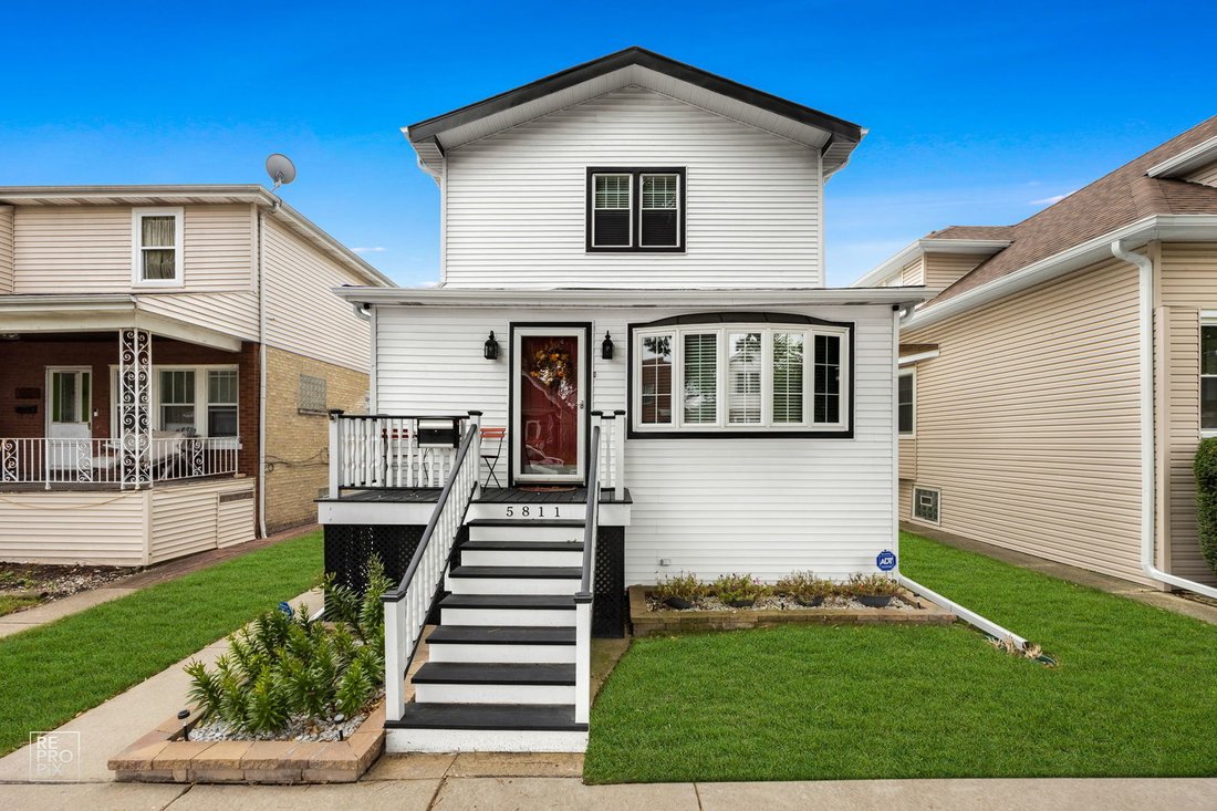 House in Chicago, Illinois, United States 1 - 18592376