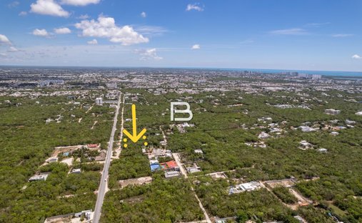 Land in Cancún, Quintana Roo, Mexico 1