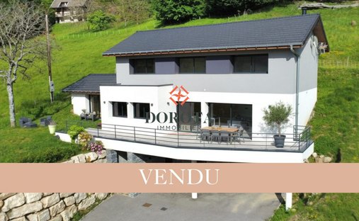 Haus in Theys, Auvergne-Rhone-Alpen, Frankreich 1