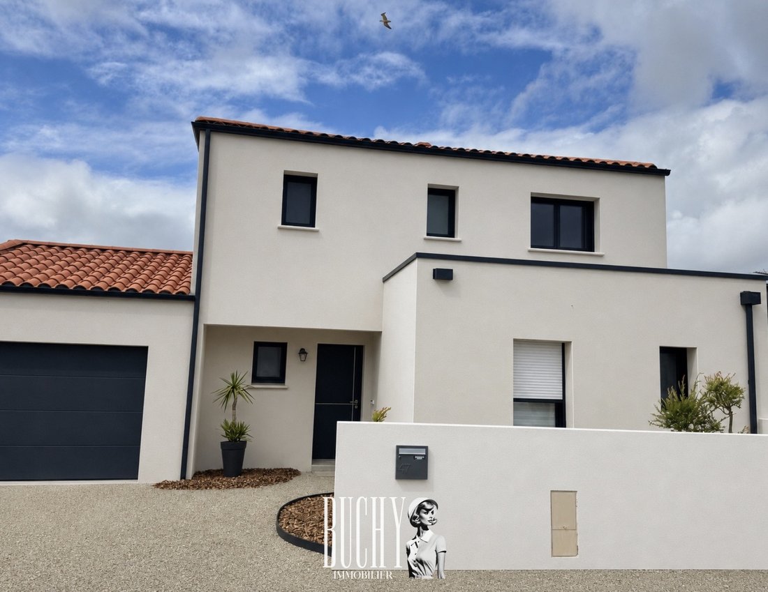 House in Olonne-sur-Mer, Les Sables-d'Olonne, France 1 - 18589710