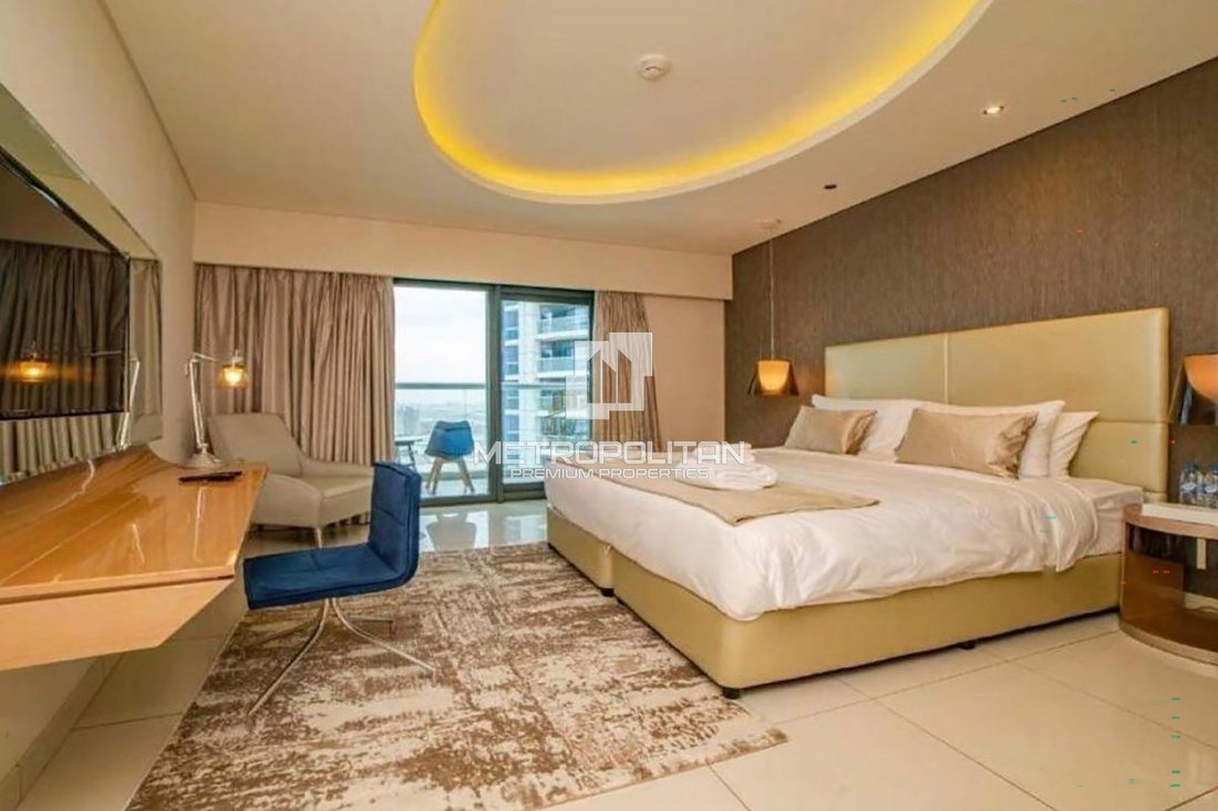 Apartment in Business Bay, Dubai, United Arab Emirates 3 - 18590503