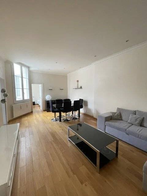 Apartment in Odéon, Paris 6e Arrondissement, Paris 1 - 17192694