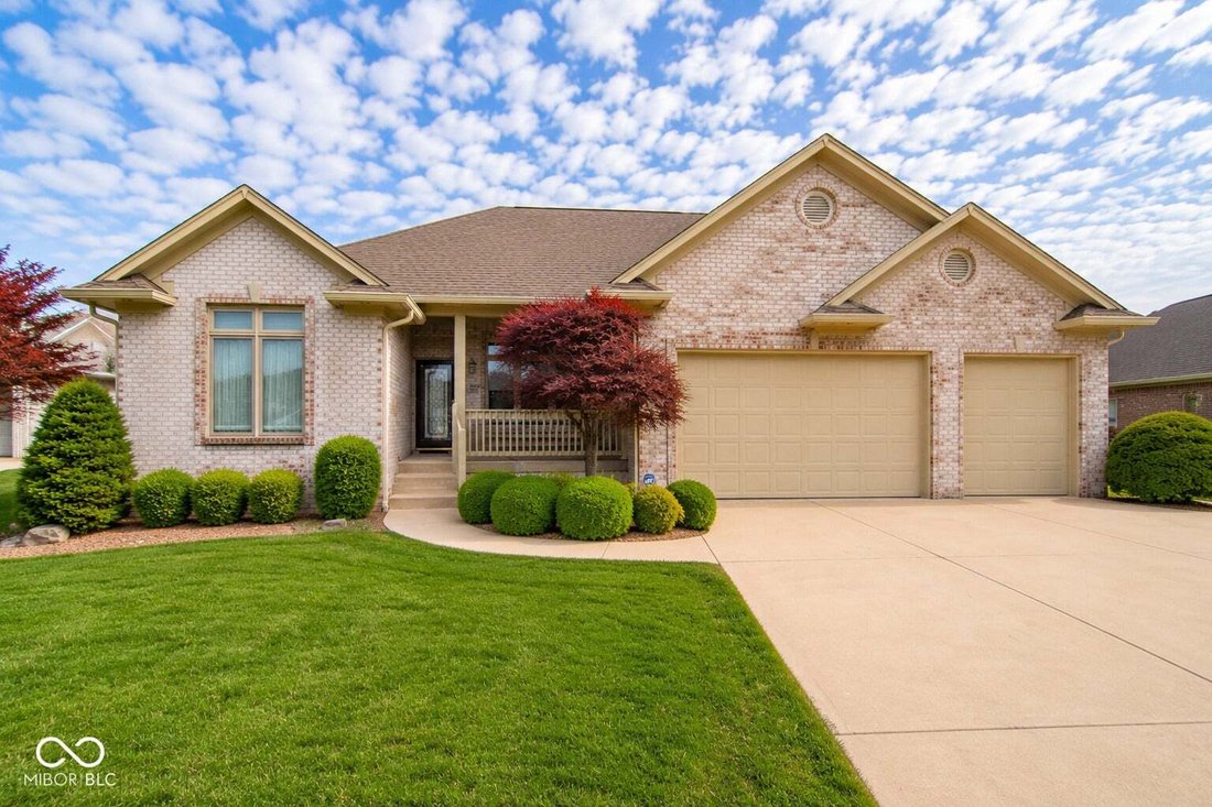 House in Greenwood, Indiana, United States 1 - 18588901