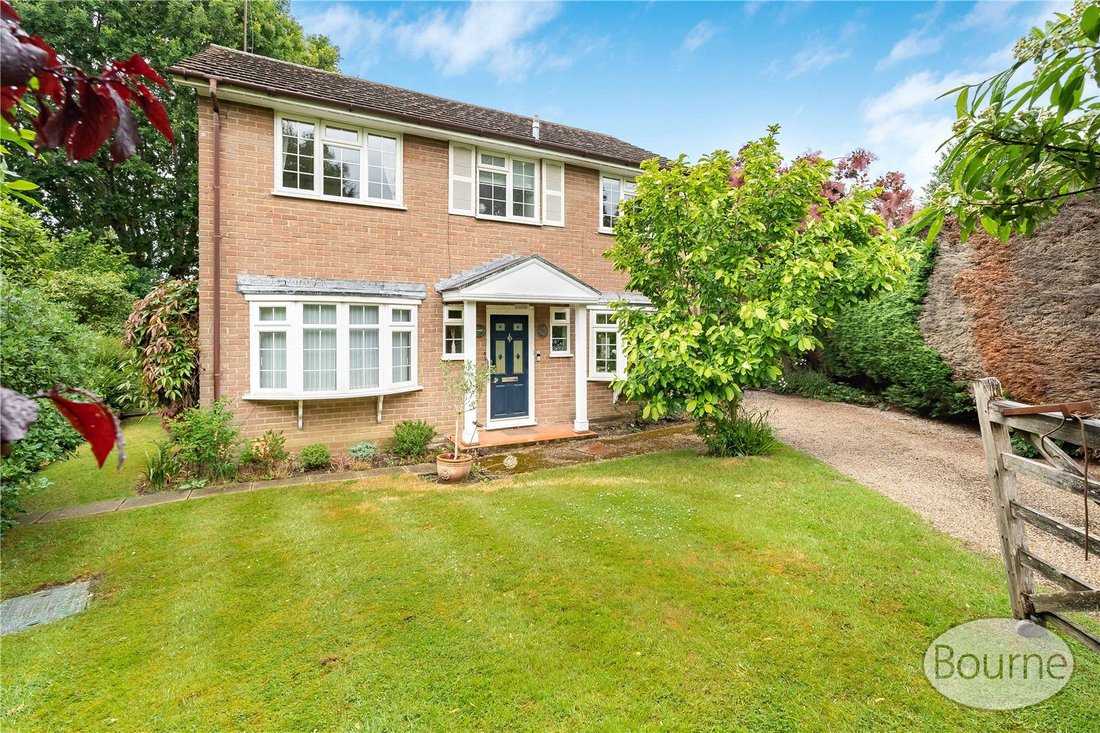 House in Horsell, Woking, England 2 - 18118601