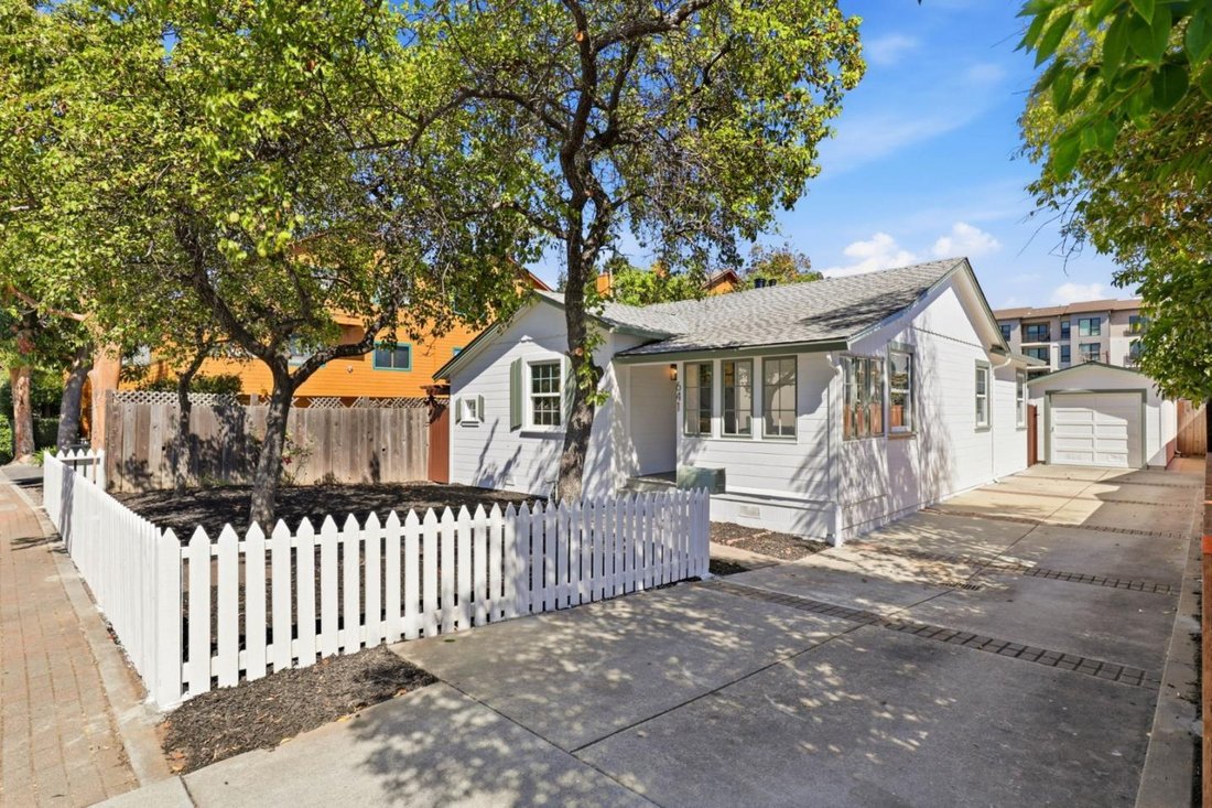 House in Belmont, California, United States 3 - 18591458