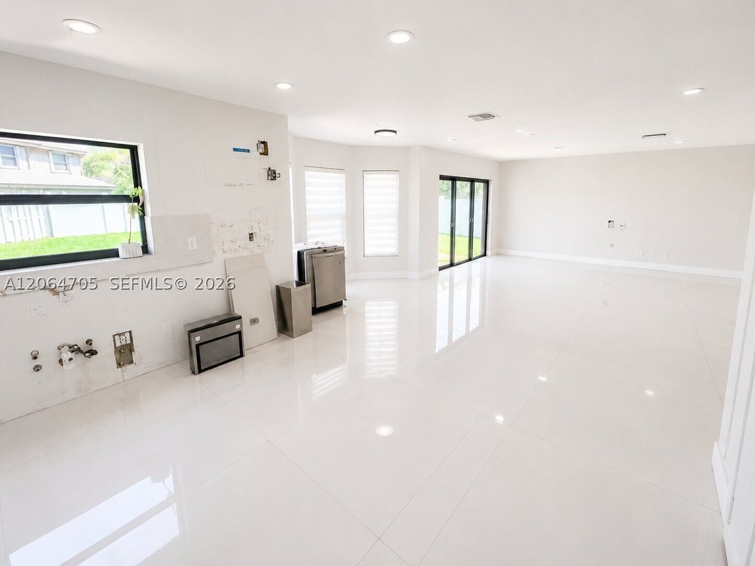 House in Miramar, Florida, United States 4 - 18589313