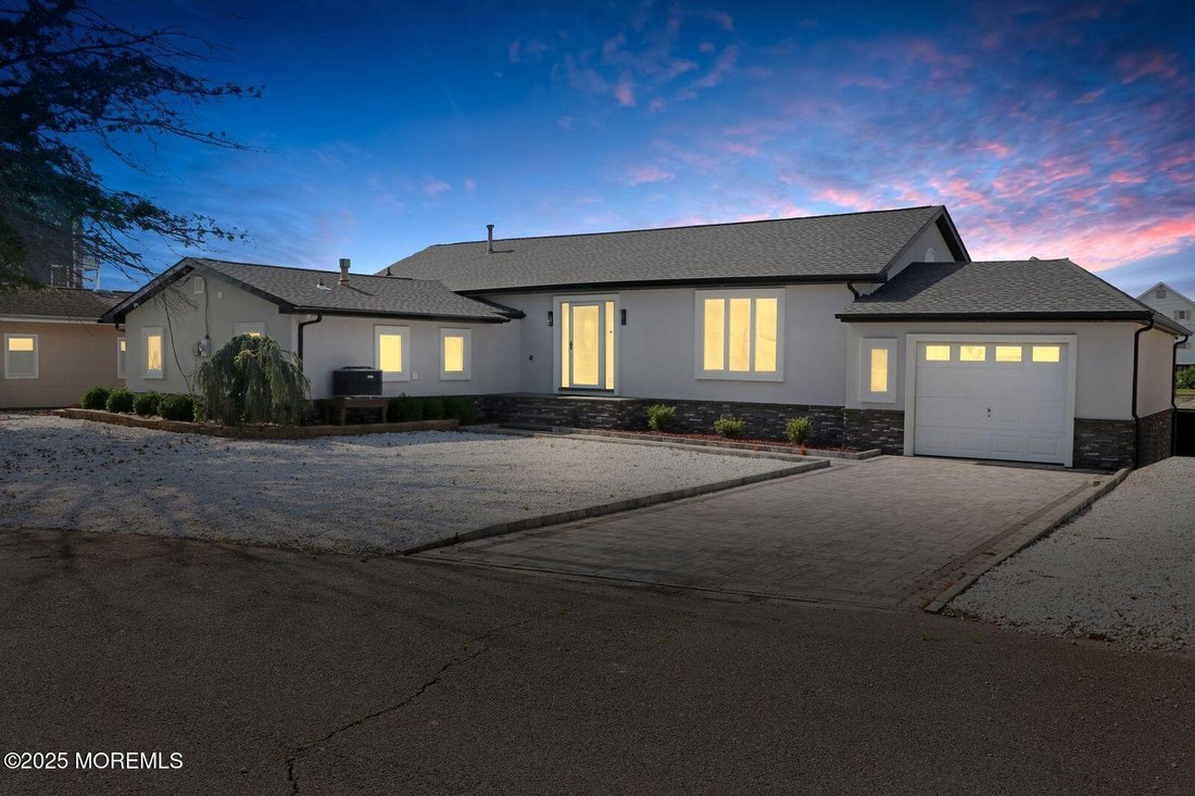 House in Little Egg Harbor Township, New Jersey, United States 2 - 18589389