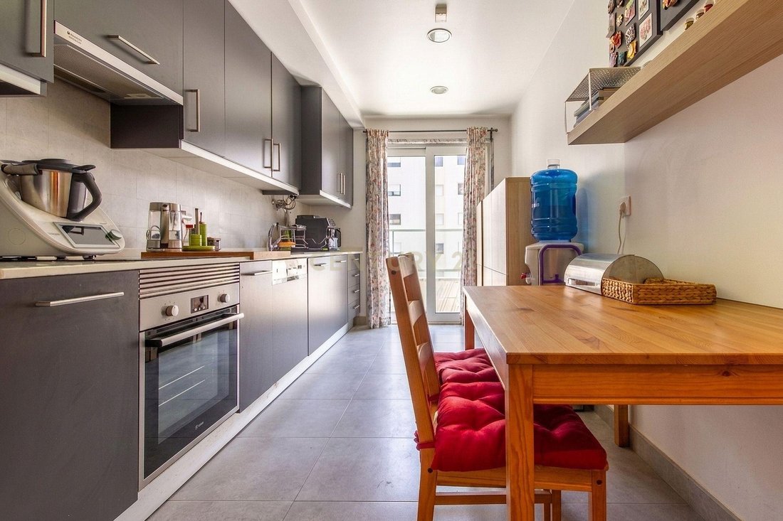 Apartment in Sacavem, Lisbon, Portugal 2 - 18491661